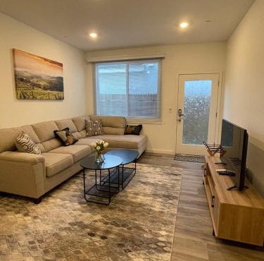 Cozy-Quiet-Spacious Guest Suite in Fresno Clovis California