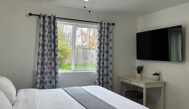 Cozy Suite B