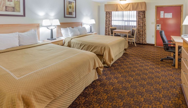 Days Inn by Wyndham Black Bear