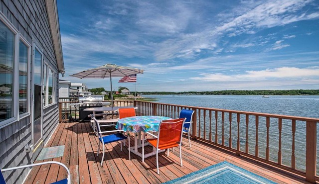 Deck & Beach Access: Waterfront Cape Cod Cottage in Wareham