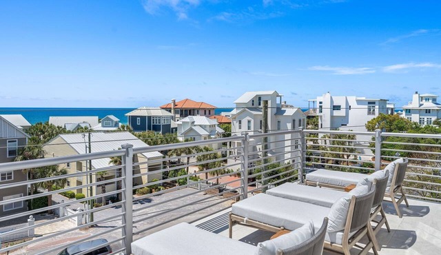 Designer Home with Gulf Views, One Minute to the Beach, Heated Private Pool