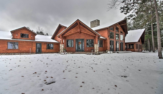 Dock, Fire Pit & Beach! Expansive Ruth Lake Home in Emily