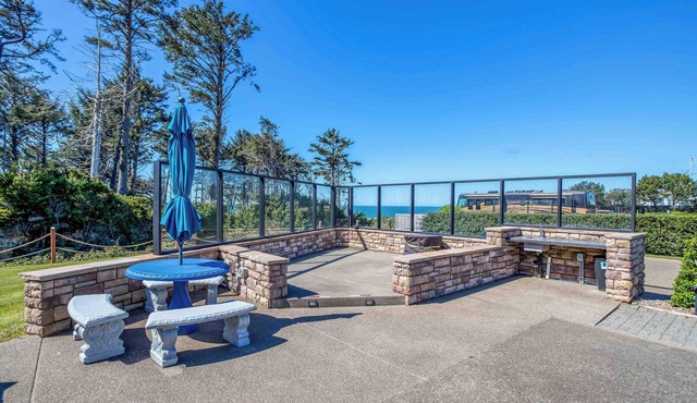 Dog Friendly, Available with 50AMP, 30AMP, Water and Sewer hook up's, WiFi