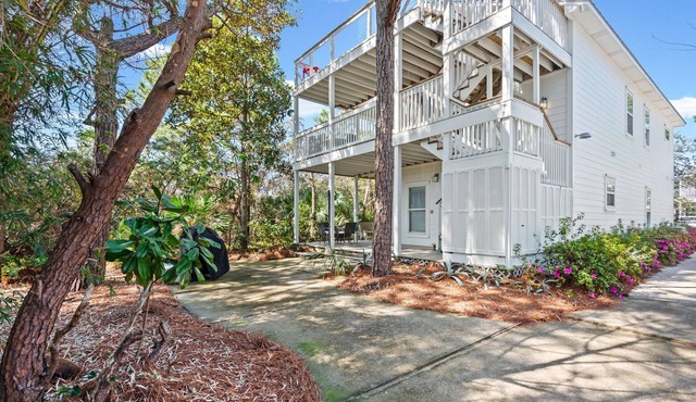 Dog Friendly Seagrove Beach Home Sleeps 10, Pool, Walk to Beach!