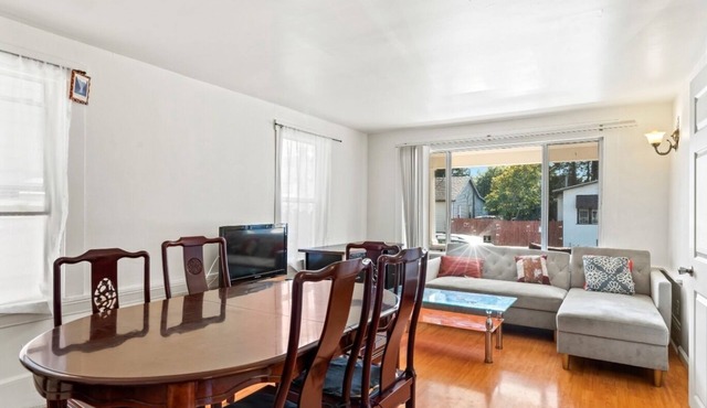 Easy commute! Work team Nurse college students Nice 6BR3BA house Parking WD