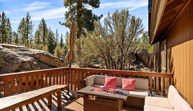Enchanting Escape | Hot Tub, Fire Pit & Game Room