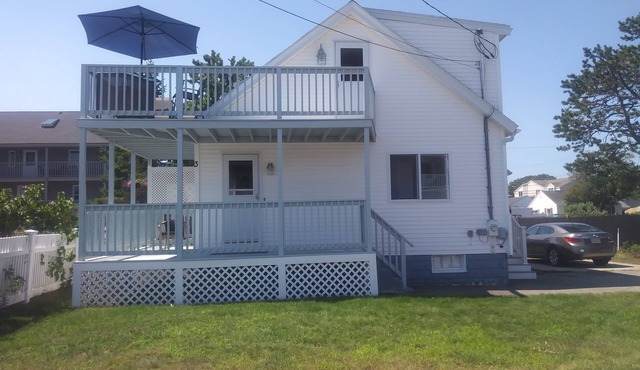 Entire House! Beach Views . Less then a 1 minute walk to the Beach.