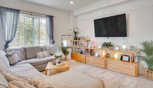 Extended Anaheim Stay: Near OCvibe & Disney!