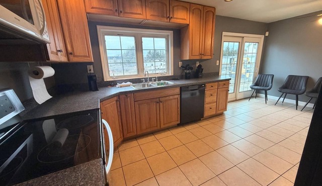 Get Away Casino -Cozy 2-Bedroom Home Near PARX Casino & Sesame Place