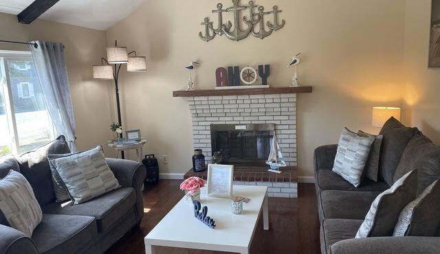 Gorgeous 4 bedroom/2 baths, 1/10 mile to the beach, outdoor patio with firepit