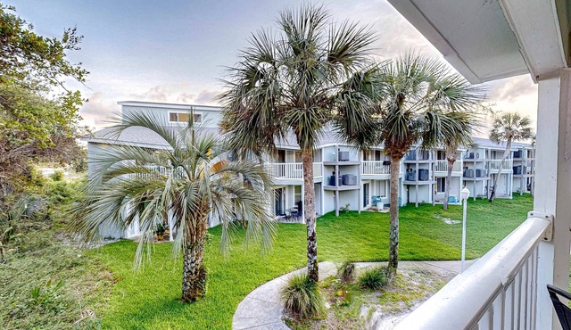 Gorgeous Soundside Home close to everything and Beach Access
