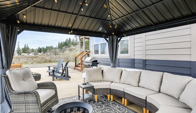 Great Outdoor Space! Serene Getaway in Oakland