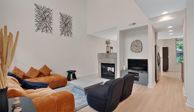 Hillsboro's Best at Your Doorstep with pool & gym