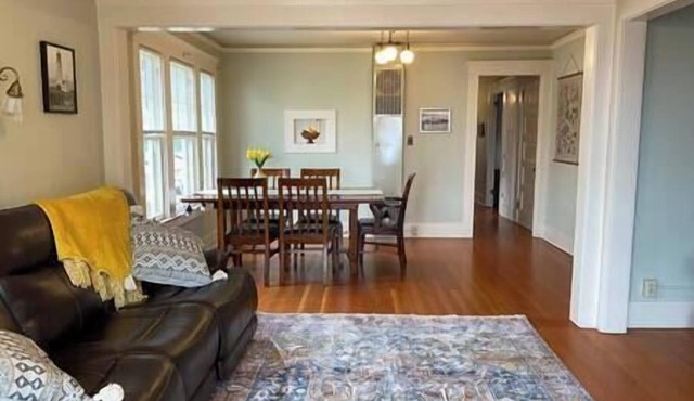 Historic Downtown Flat, No. 4 in Astoria