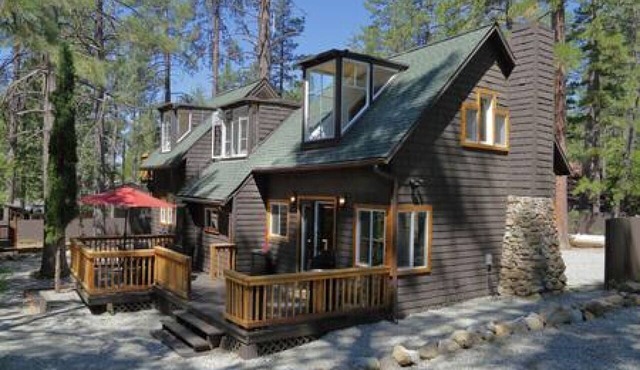 Hobbit House - Heart of Town - Stunning Remodel