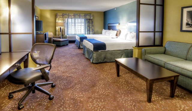 Holiday Inn Express & Suites Pittsburgh SW - Southpointe by IHG