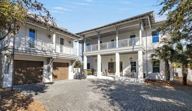 Huge Posh Inlet Beach Home + Private Pool & Bikes