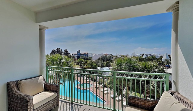 Inn at Seacrest #303 - Seaside Sunrise | Luxe Studio, Resort Amenities + 2 Bikes