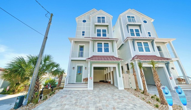 "Intoxicasun" The Perfect Group Getaway in PCB! Brand New Beachfront located on East End