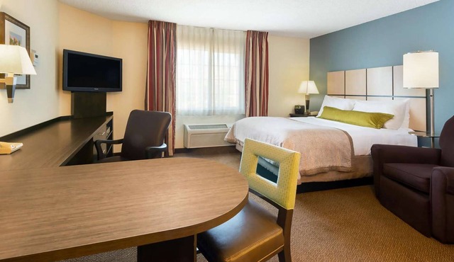 Just What You Were Looking For! Free Parking, Pet-friendly, Near Lakeview Park