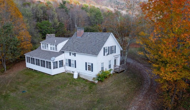 Killington Mountain Farmhouse-5 min to Skiing
