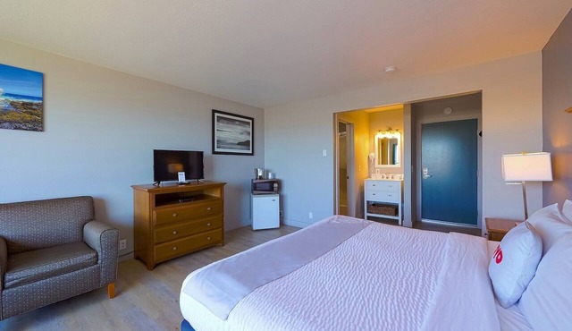 King Bed|Newport OR - NYE Beach