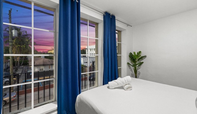 KING OF MIAMI - 2bd suite 1 mile from Brickell