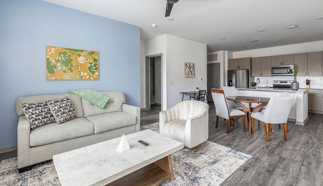 Landing | Incredible 2BD, Courtyard, Clubhouse
