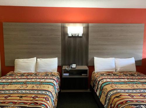 Log Cabin Inn