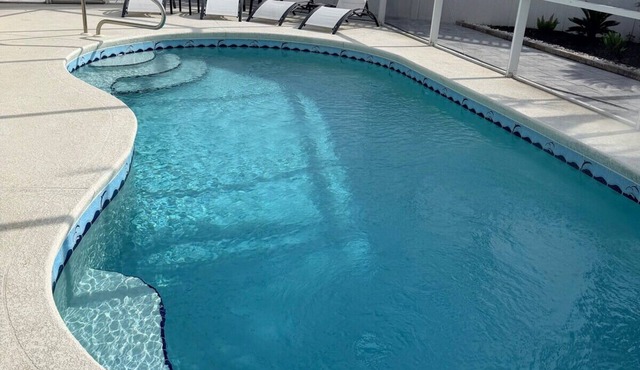 Luxury Studio King bed-Pool Heated Free-AMi Beaches in Bradenton