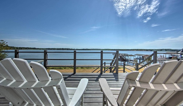 Modern Cedar Creek Lake Retreat w/Panoramic View!