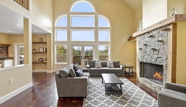 Mountain Retreat Near Dodge Ridge Skiing and Pinecrest Lake - Spectacular views