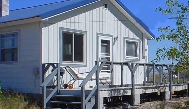 Music makers' cottage