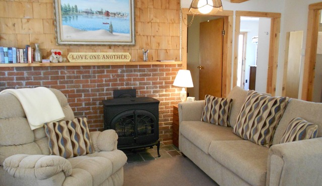 Music makers' cottage