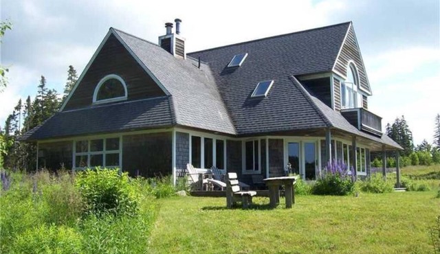 Ocean Front Down East Private Estate On 12 acres Private beach in Roque Bluffs
