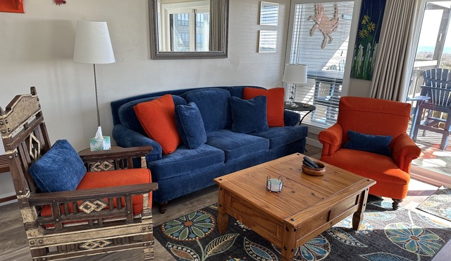 OCEANFRONT@ The Lucky Duck- 100% renovated, clean, cozy & well-appointed.