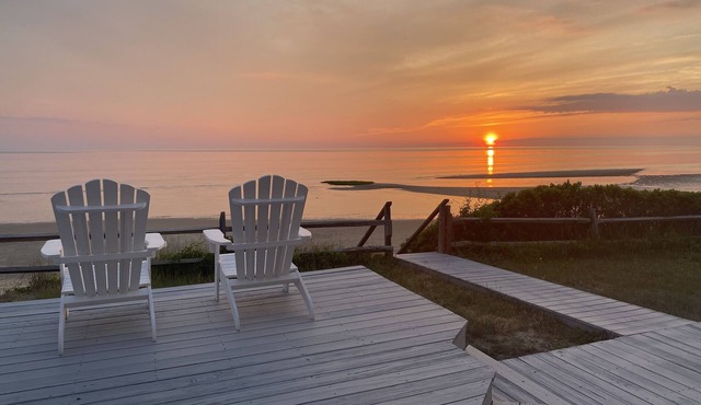 Oceanfront w/Private Stairs to Beach and Spectacular Sunsets! in Eastham
