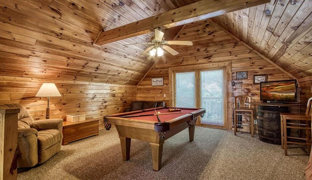 Old Glory, Pool Table, Pool access, WIFI, Free Attraction Tickets! in Sevierville