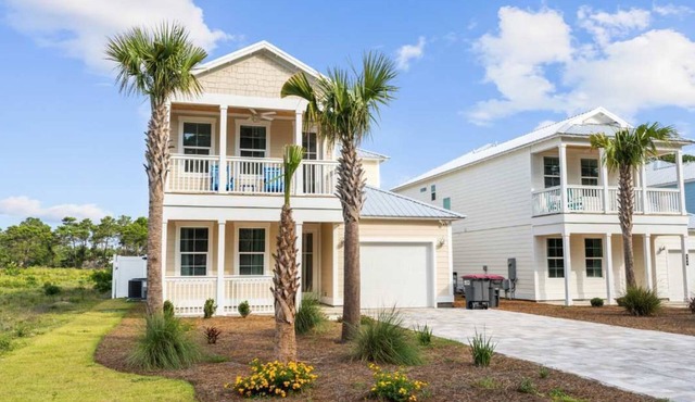 Panama Dunes & Shores | Sleeps 26 | 2 LSV | Pools