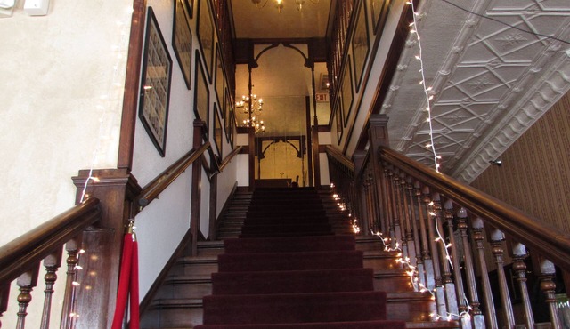 Peaceful bed & breakfast with AC in charming Crofton in Crofton