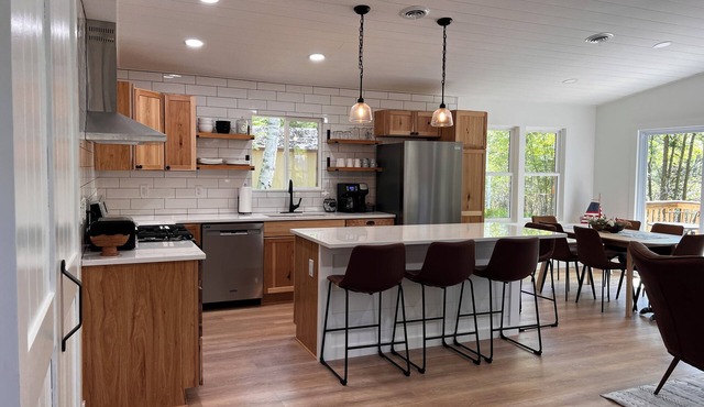 Peaceful Trillium Cottage with Lake Access and close to UTV/Snowmobile Trails