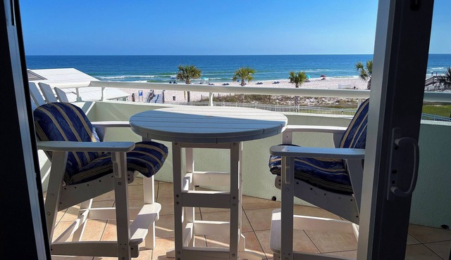 PERDIDO SUN HEATED INDOOR POOL-OUTDOOR POOL,BOOK 7 DAYS 10% DISCOUNT GREAT PRICE