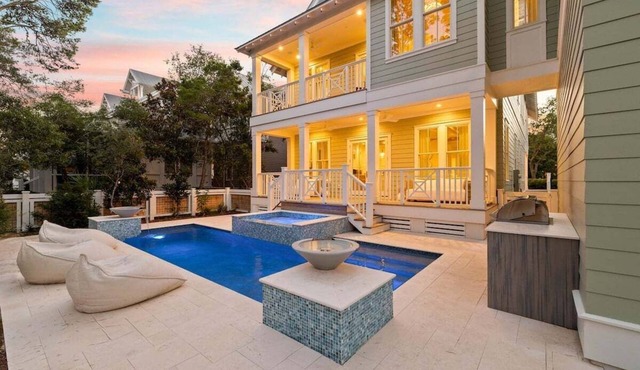 Perfect for Families! LUXURY 30A WaterColor Home! Private Pool, Spa, LSV/Golf Cart, & 6 Bikes!