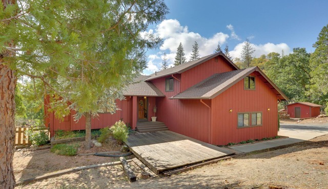 Pet-Friendly Escape w/Game Room & Fire Pit!