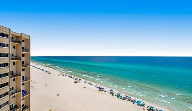 Pinnacle Port getaway with balcony pools & quick beach access
