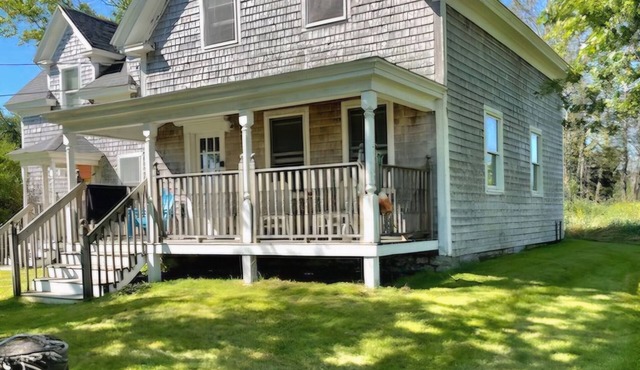 "PorchView" at Corea Harbor - sweet one bedroom w/views! Near Schoodic/Acadia.