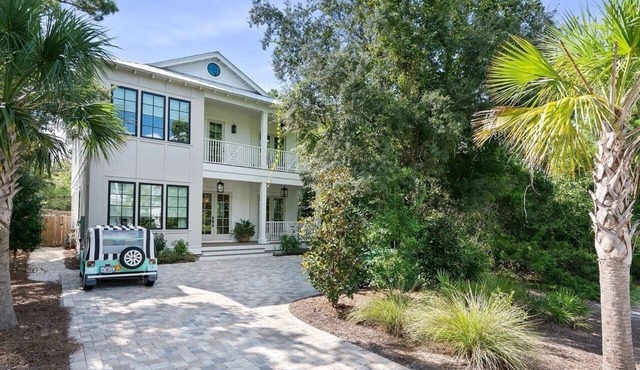 Private Beach! Private Heated Pool! 5BR, 4 KING Bedrooms, Sleeps 10