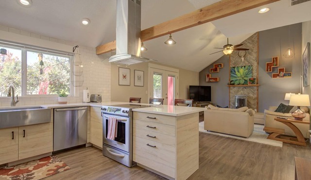 Private Home, Near Nike & Intel, w/spacious yard
