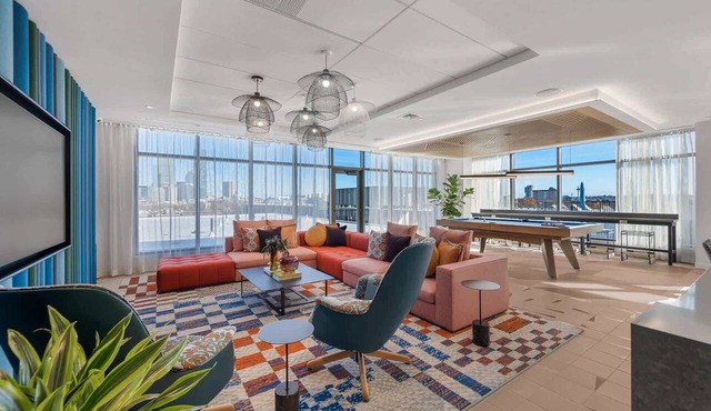 Private Modern Apt with Kitchen and Gym in Boston