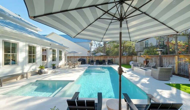 Private Pool, Coastal Cottonwood Retreat, Sleeps 13, Beach Access